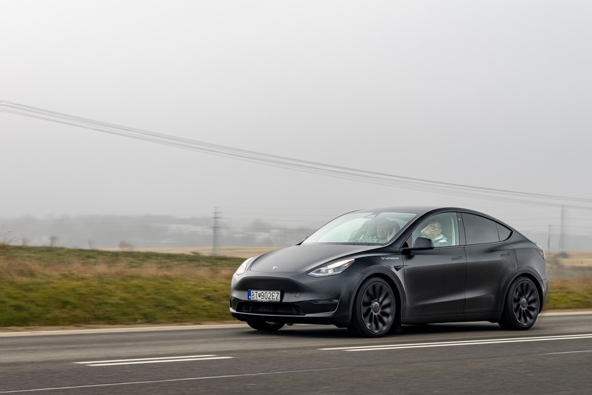 Nederland keurt als eerste Europese land Tesla FSD goed